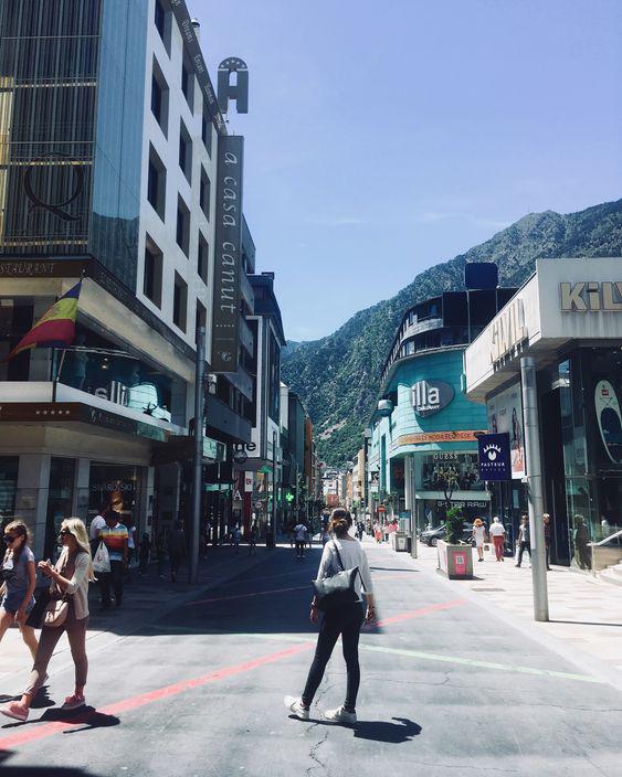 Dịch vụ làm visa Andorra công tác chất lượng